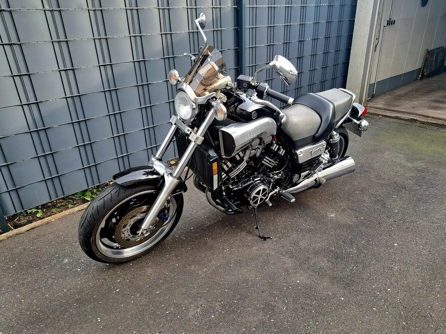 Yamaha Vmax V-max Noir - 1