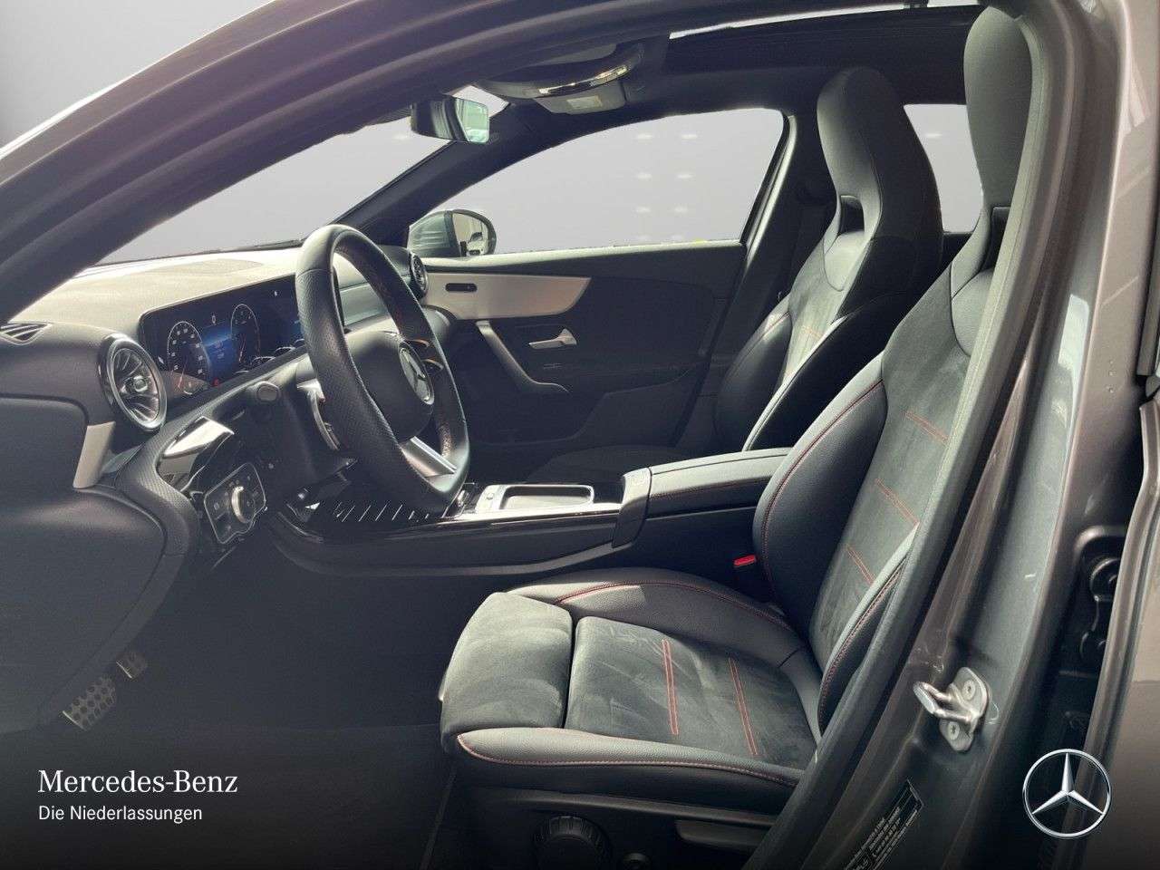 Mercedes-Benz A 220