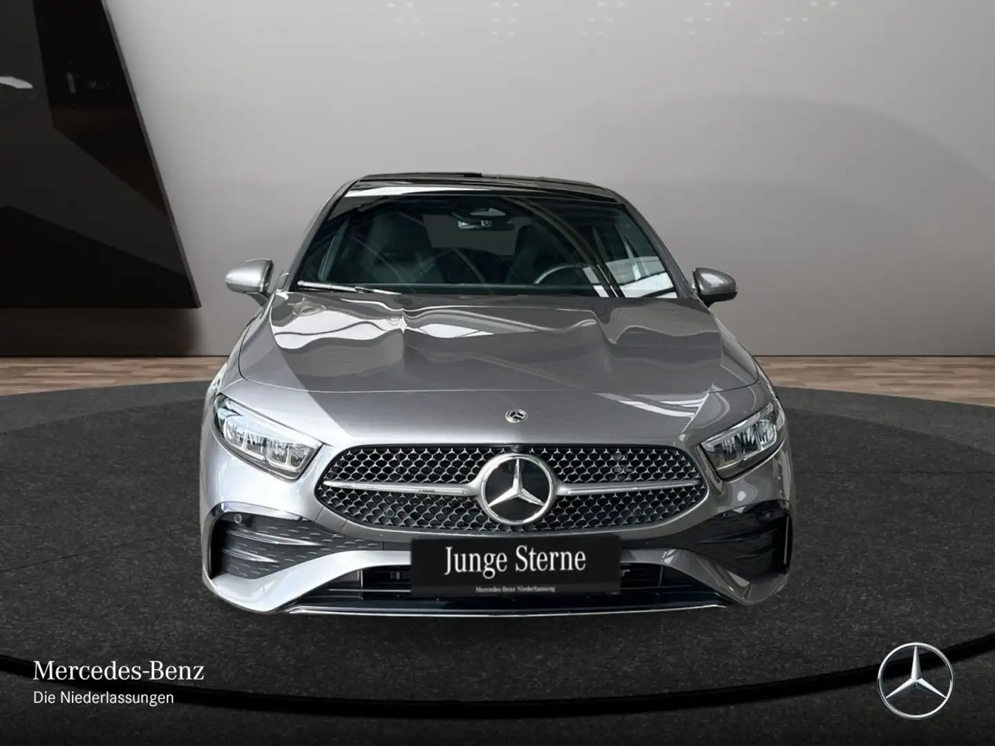 Mercedes-Benz A 220 d AMG+PANO+LED+KAMERA+KEYLESS+8G Grau - 2