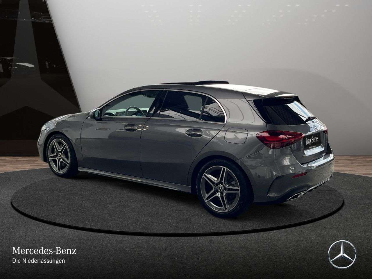 Mercedes-Benz A 220