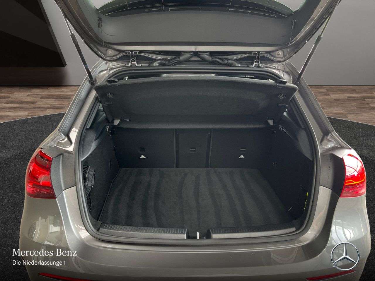 Mercedes-Benz A 220
