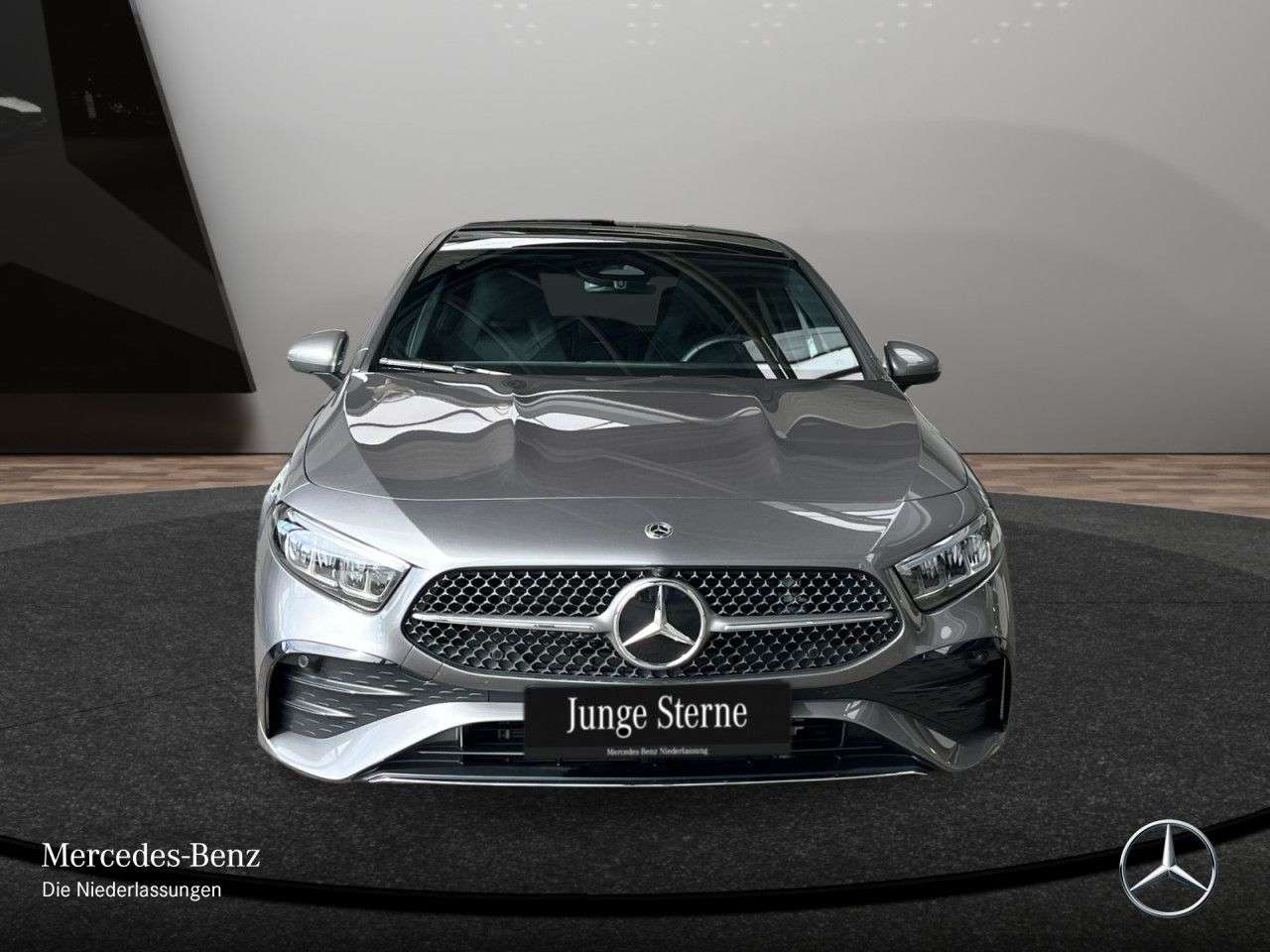 Mercedes-Benz A 220