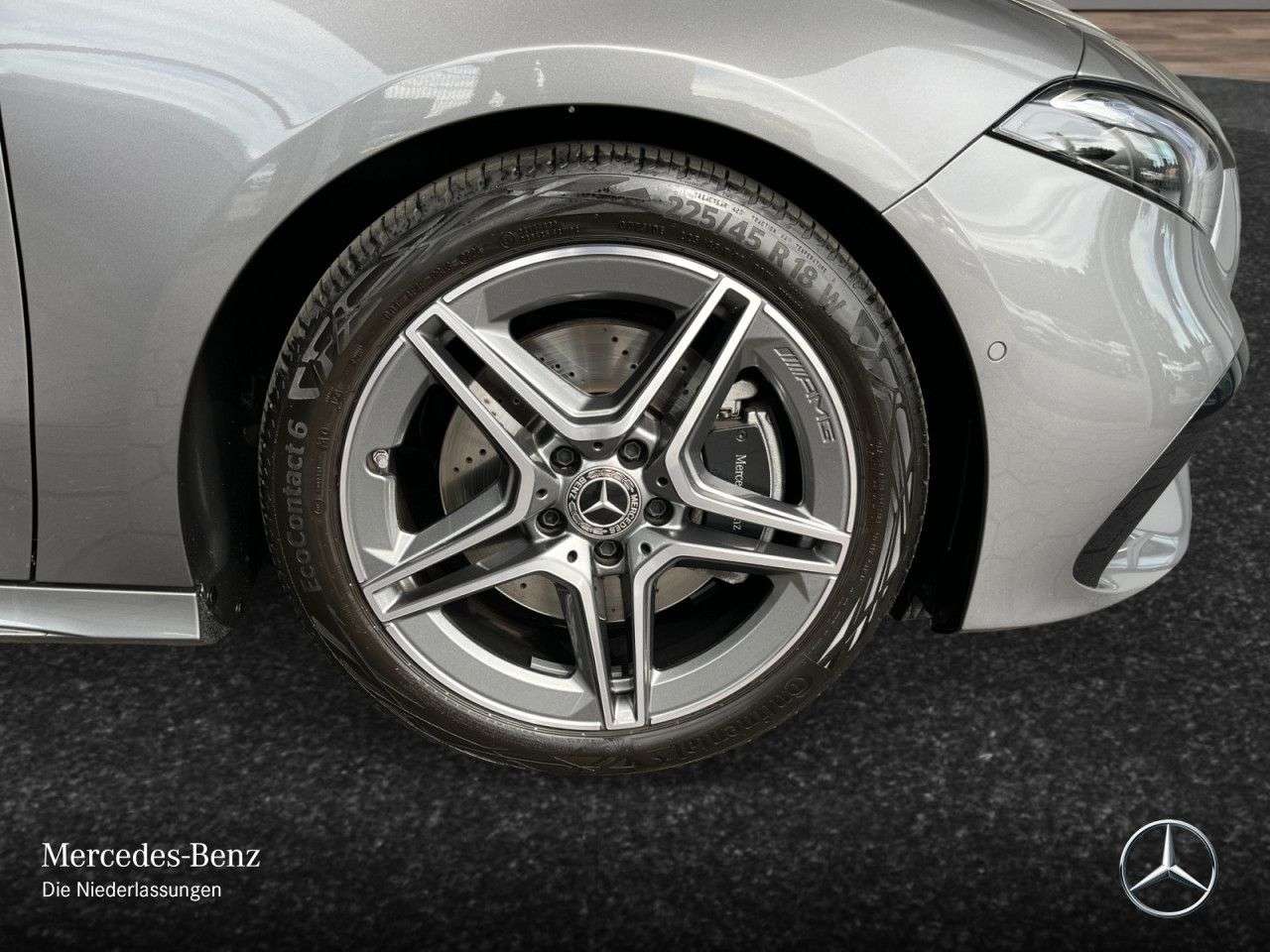 Mercedes-Benz A 220