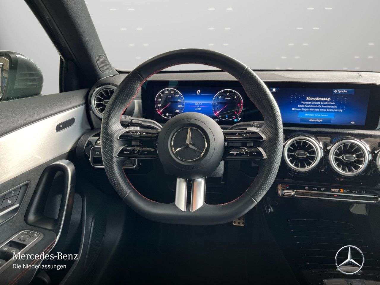 Mercedes-Benz A 220