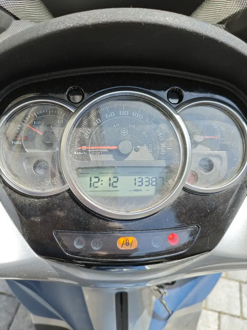 Piaggio MP3 300 Biały - 1