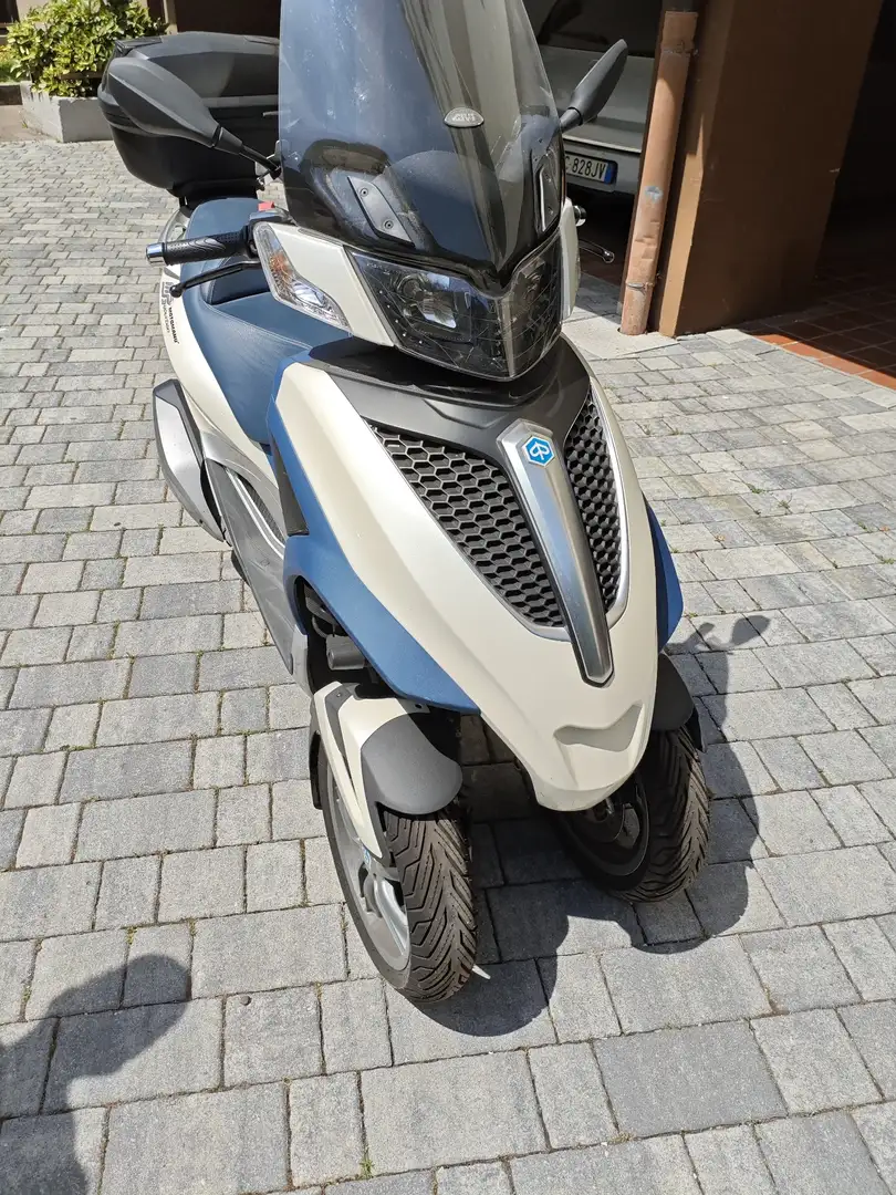 Piaggio MP3 300 Biały - 2