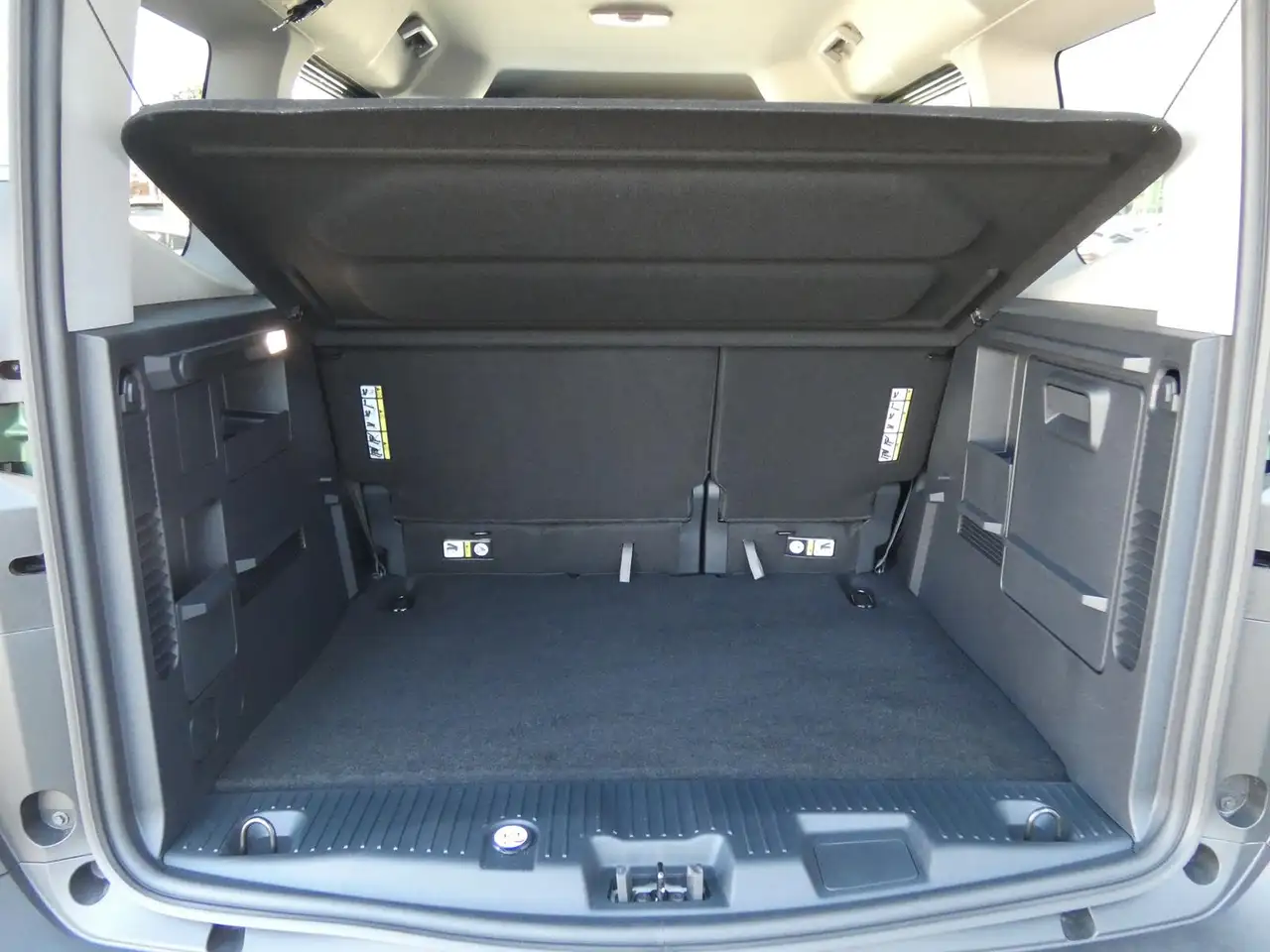 Ford Tourneo Courier 2026 — фото 10