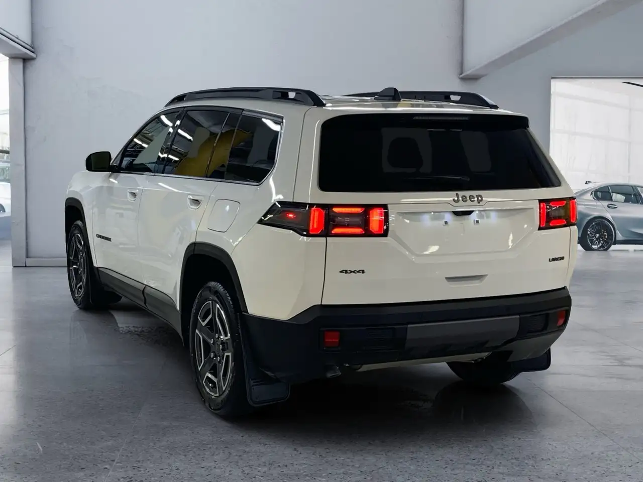 Jeep Cherokee photo Jeep Cherokee
