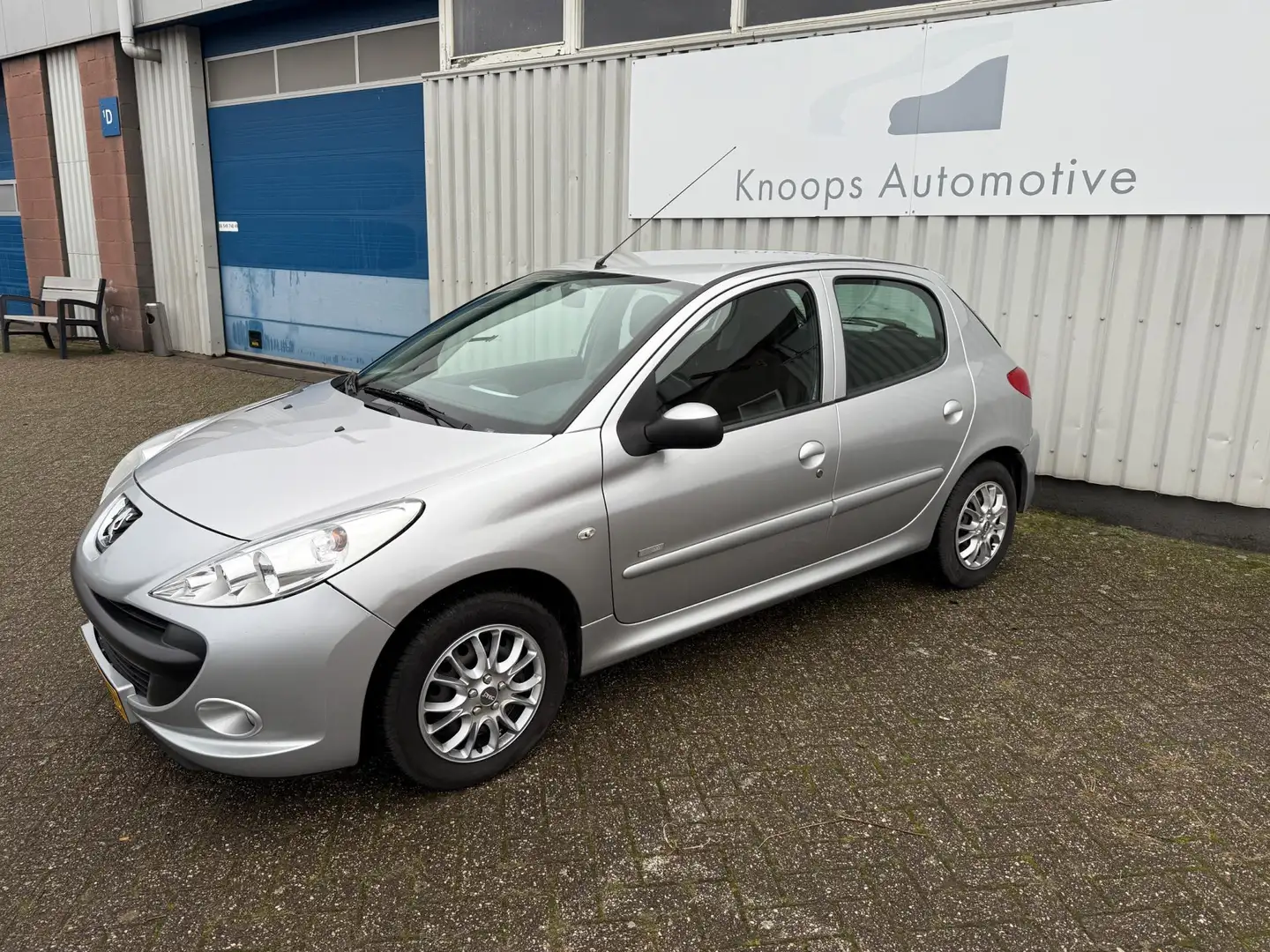 Peugeot 206 + 1.4 Millesim 200, Airco, 5 Deurs Gri - 2