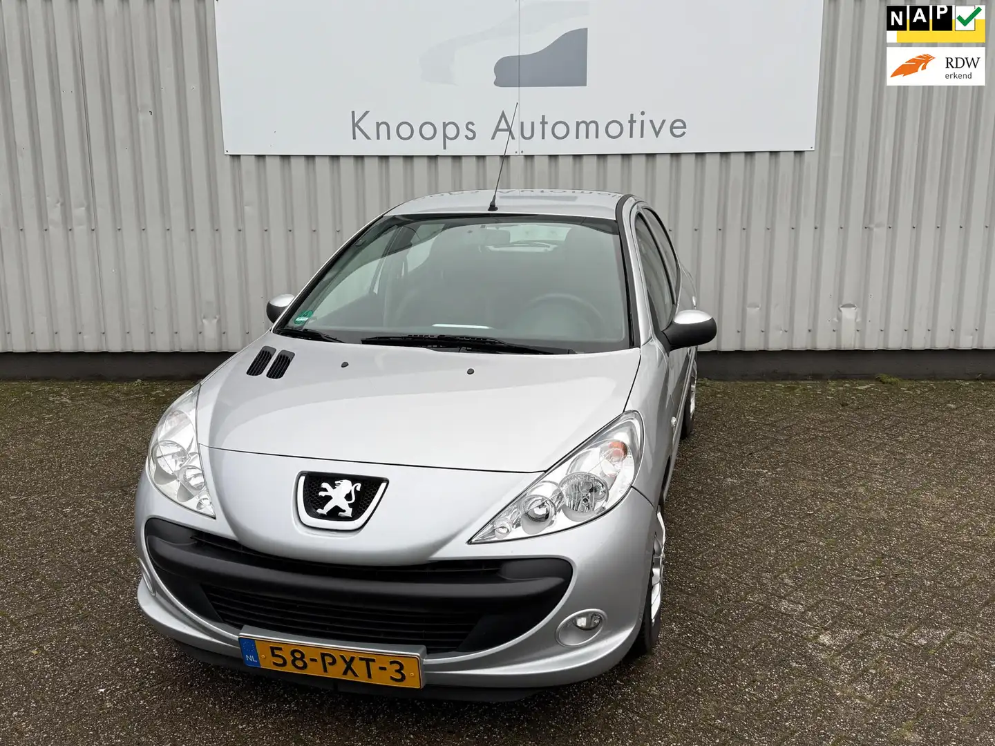 Peugeot 206 + 1.4 Millesim 200, Airco, 5 Deurs Gri - 1