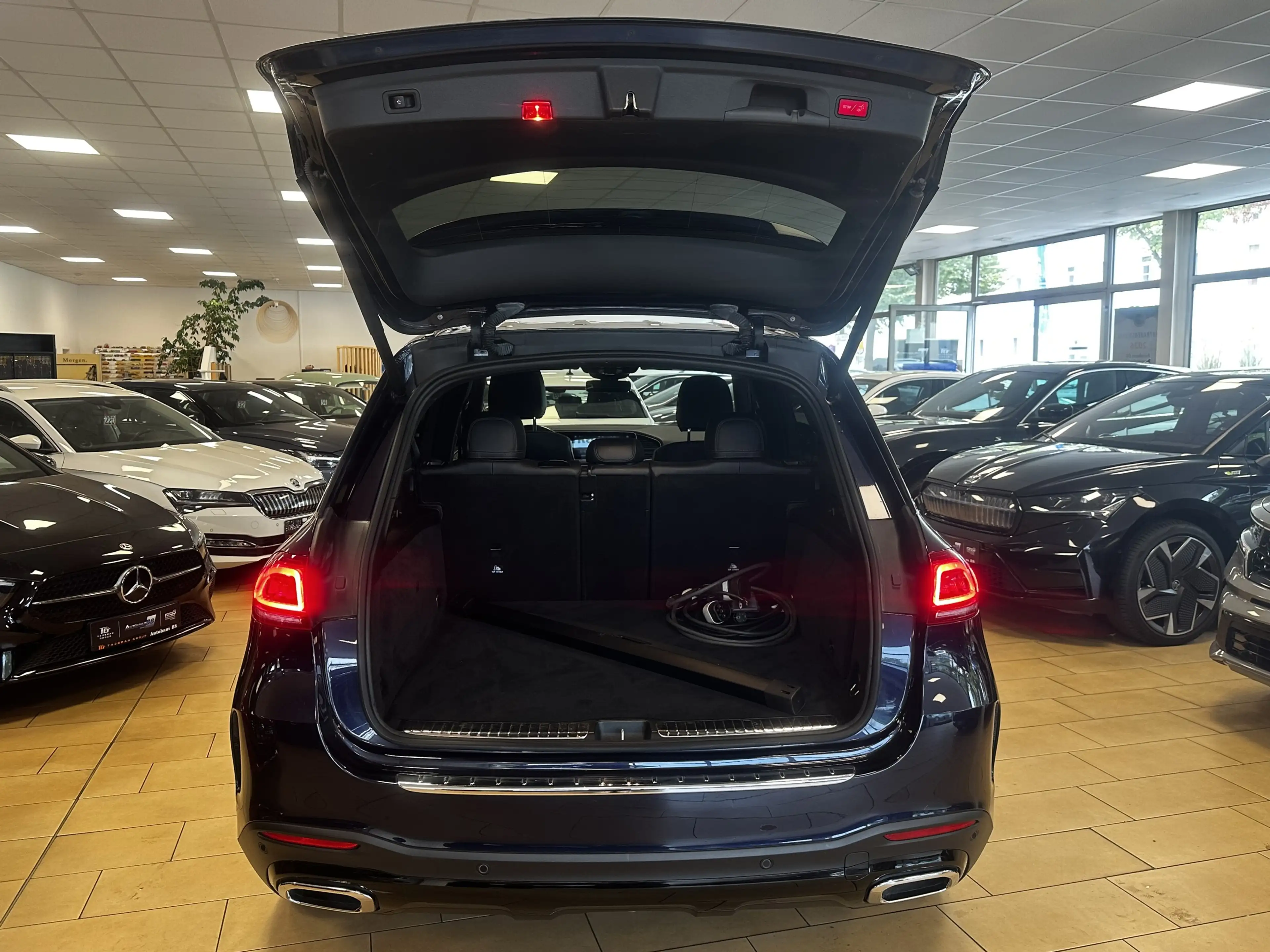 Mercedes-Benz GLE 350 AMG*4Matic*Airmatic*Burmester*AHK*1hand — photo 7