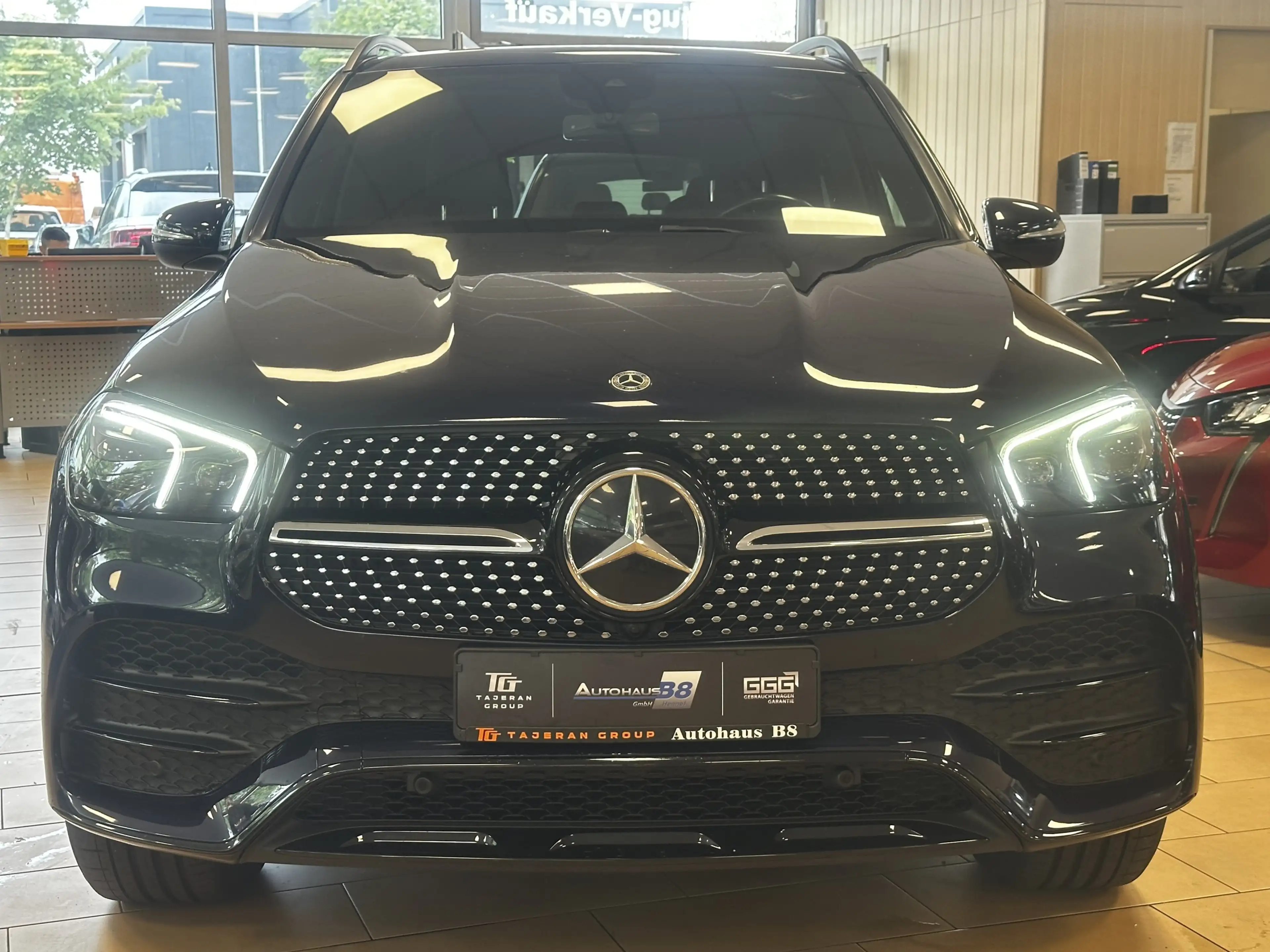 Mercedes-Benz GLE 350 AMG*4Matic*Airmatic*Burmester*AHK*1hand — photo 2