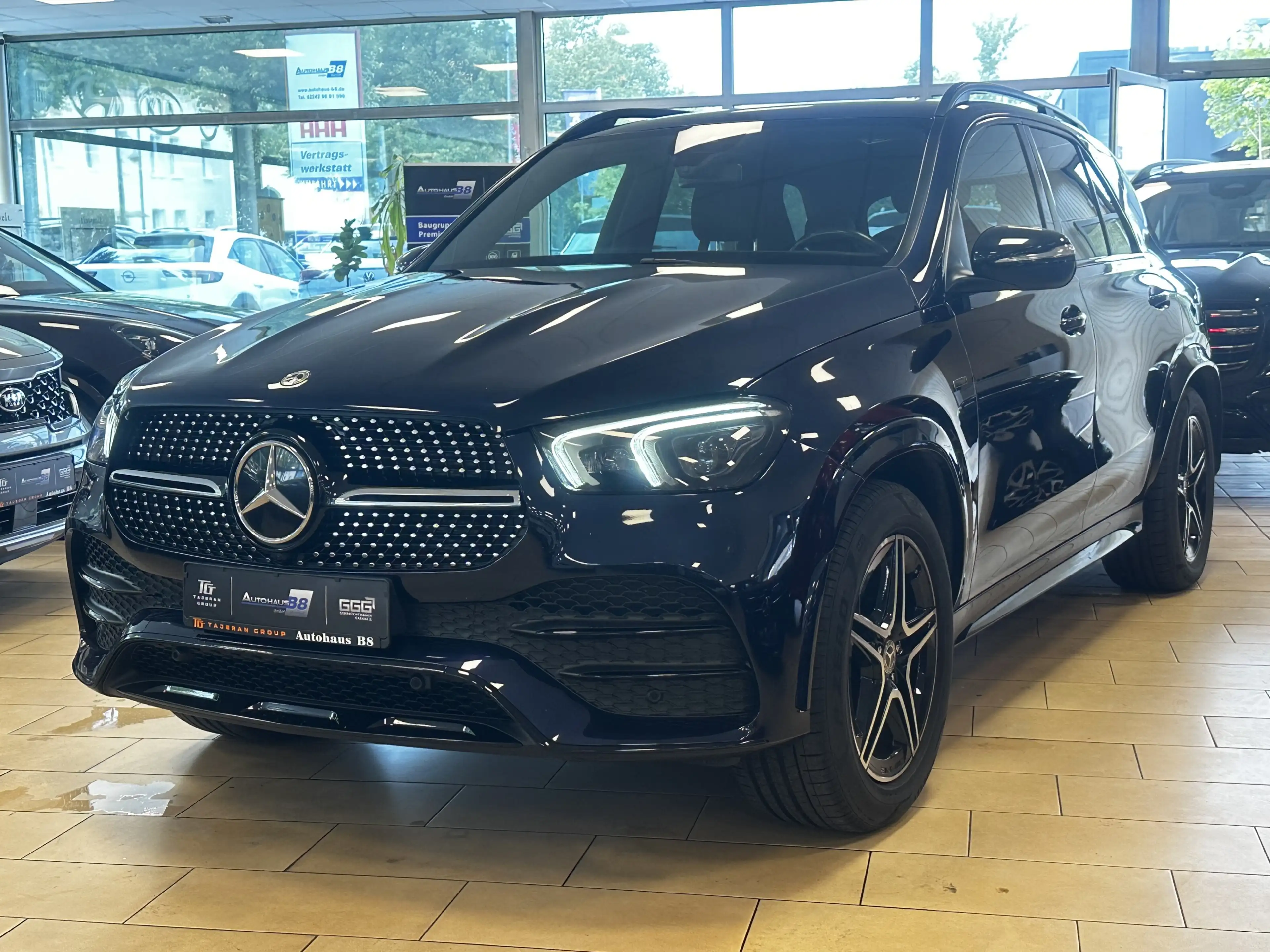 Mercedes-Benz GLE 350 AMG*4Matic*Airmatic*Burmester*AHK*1hand — photo 3
