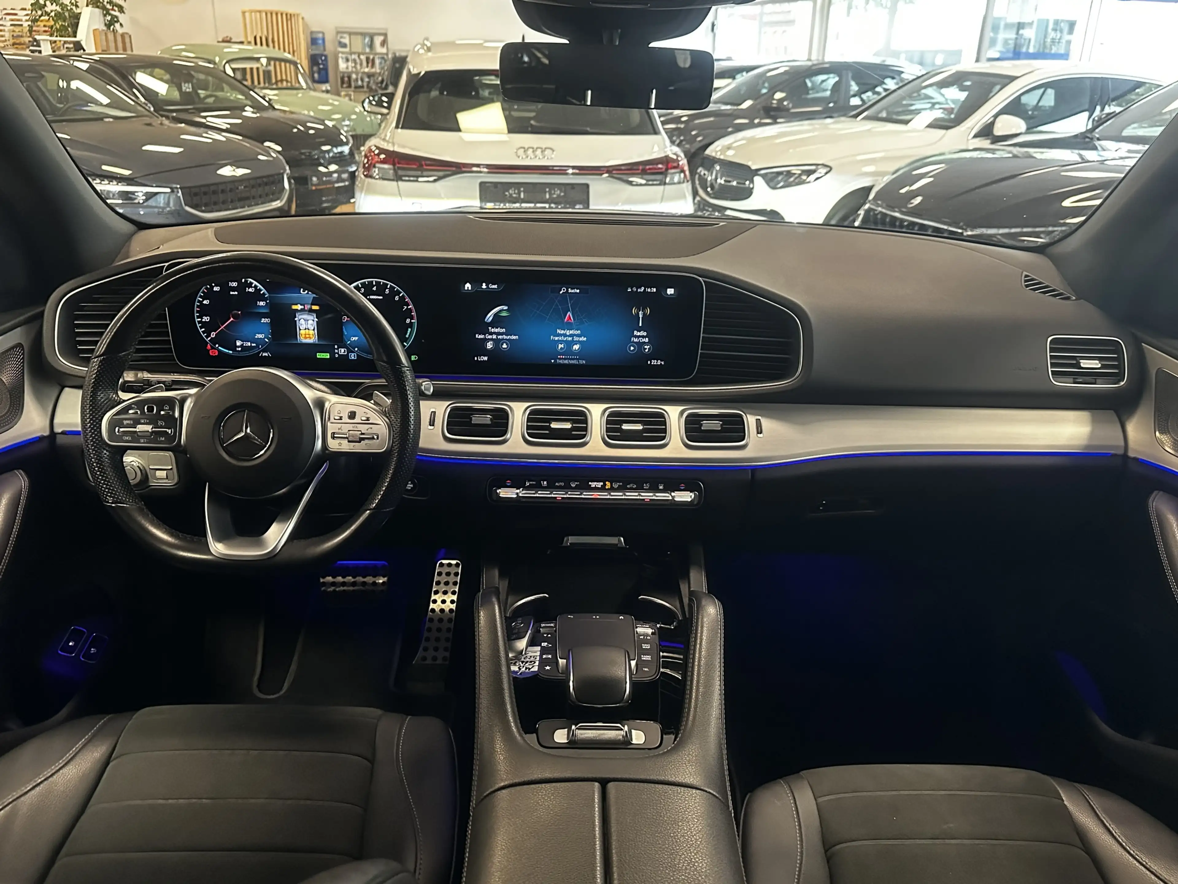 Mercedes-Benz GLE 350 AMG*4Matic*Airmatic*Burmester*AHK*1hand — photo 10