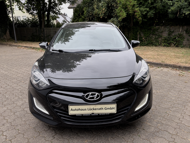Hyundai i30 i30cw 1.4 Classic — photo 2
