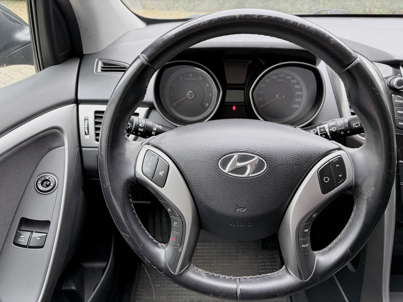 Hyundai i30 i30cw 1.4 Classic — photo 11