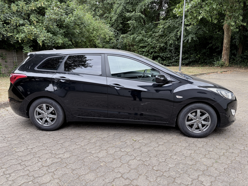 Hyundai i30 i30cw 1.4 Classic — photo 3