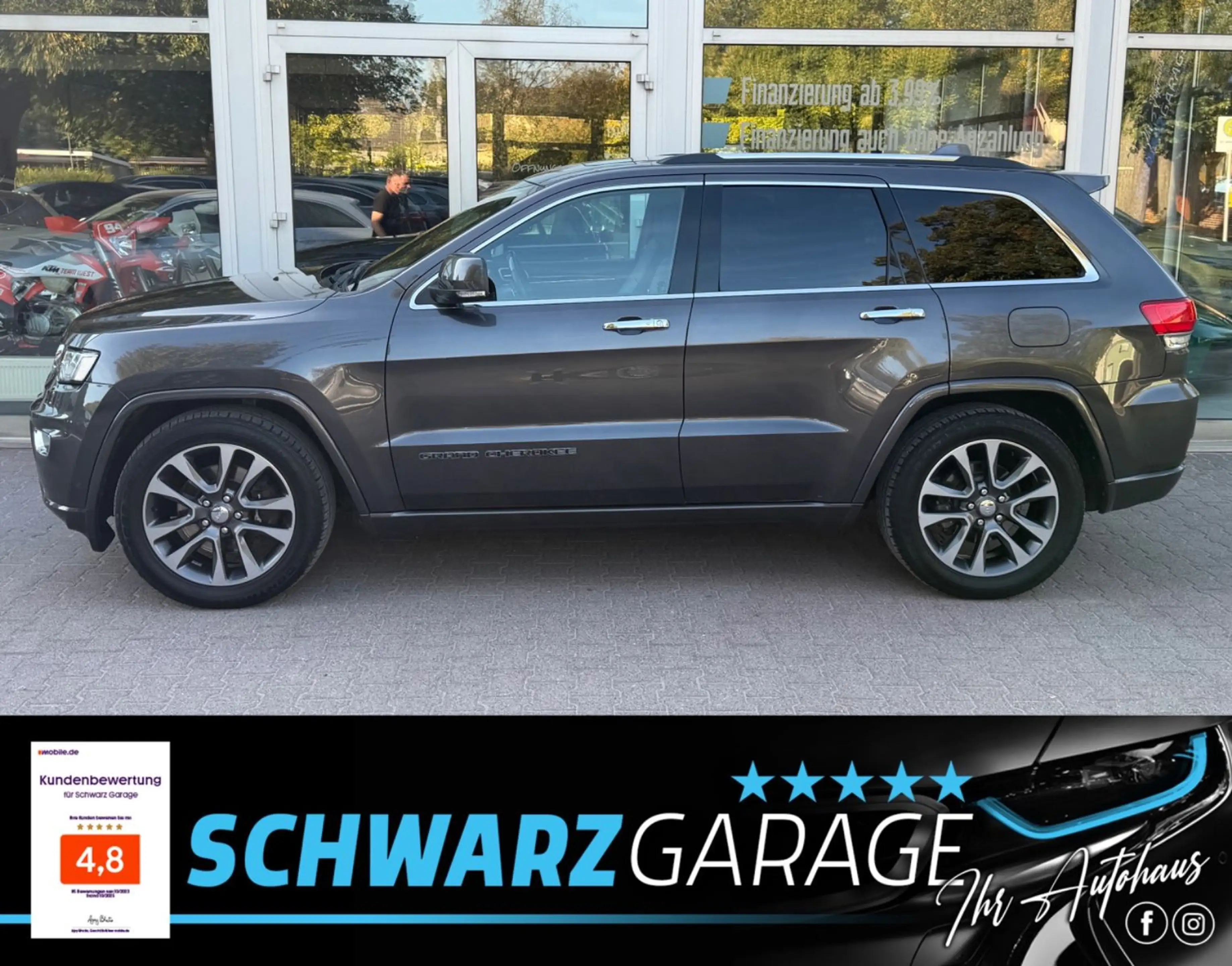 Jeep Grand Cherokee 3.0 CRD Overland*1.HAND*NAVI*SHZ* — photo 4