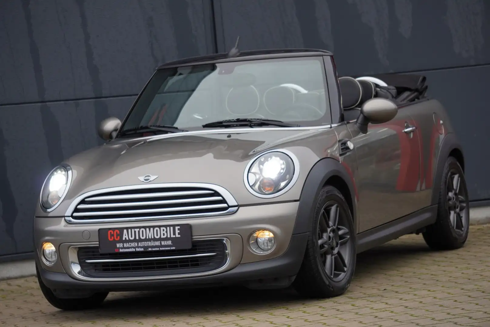 MINI Cooper Cabrio Wired/LederLounge/Navi/Xenon/PDC/ Grau - 2