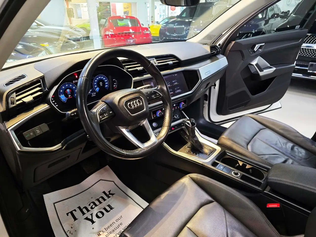 Audi Q3 снимка Audi Q3