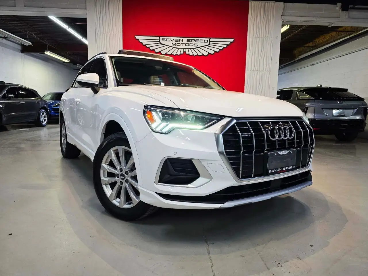 Audi Q3 снимка Audi Q3