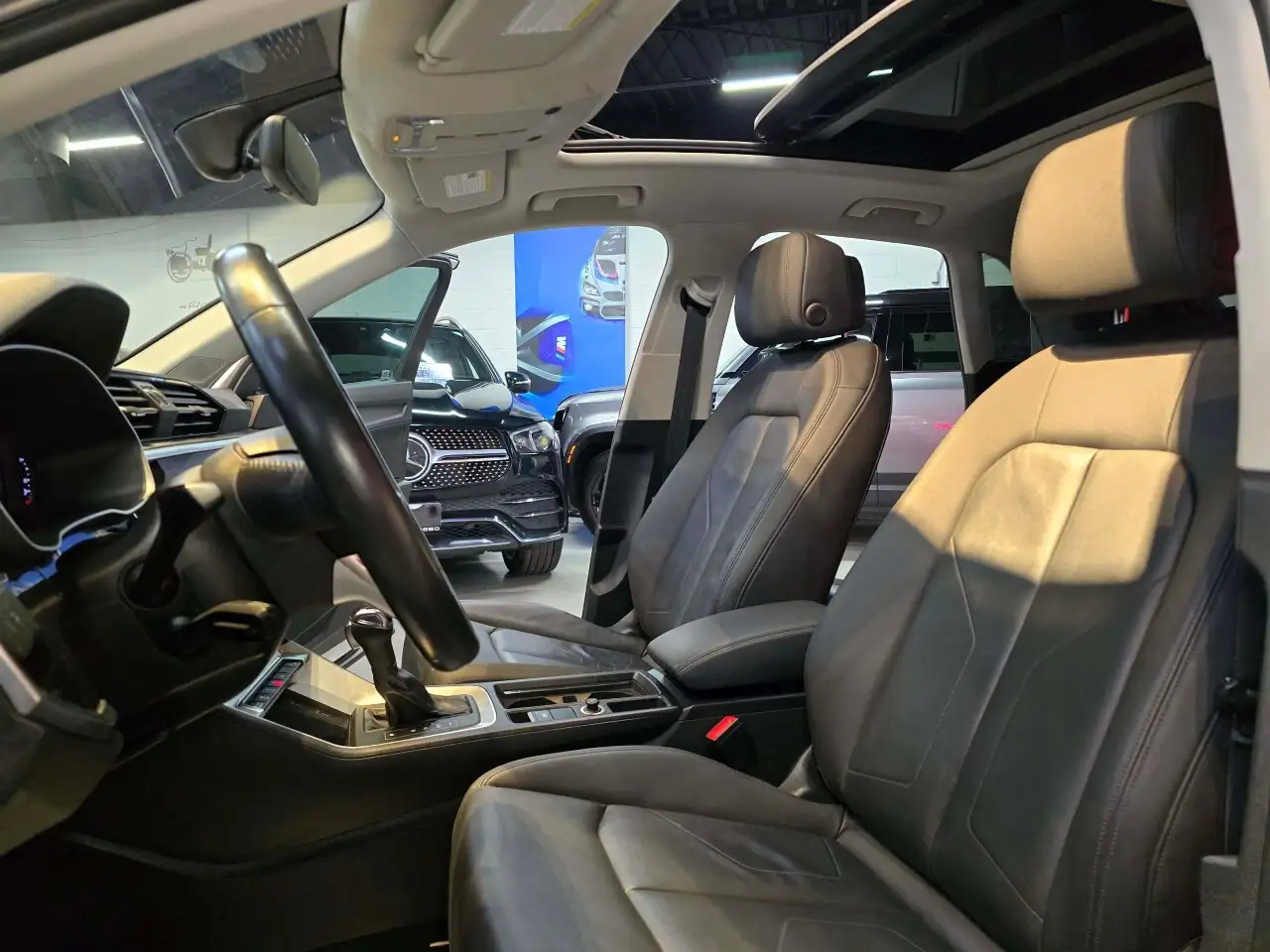 Audi Q3 снимка Audi Q3