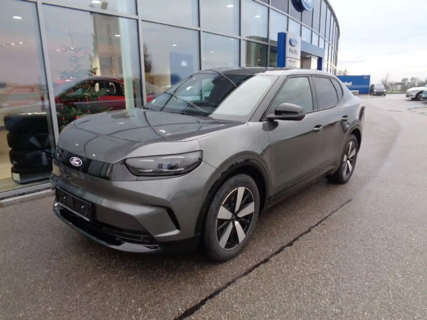Ford Capri Elektro RWD 77 kWh Range 286PS LEASING! Grau - 1