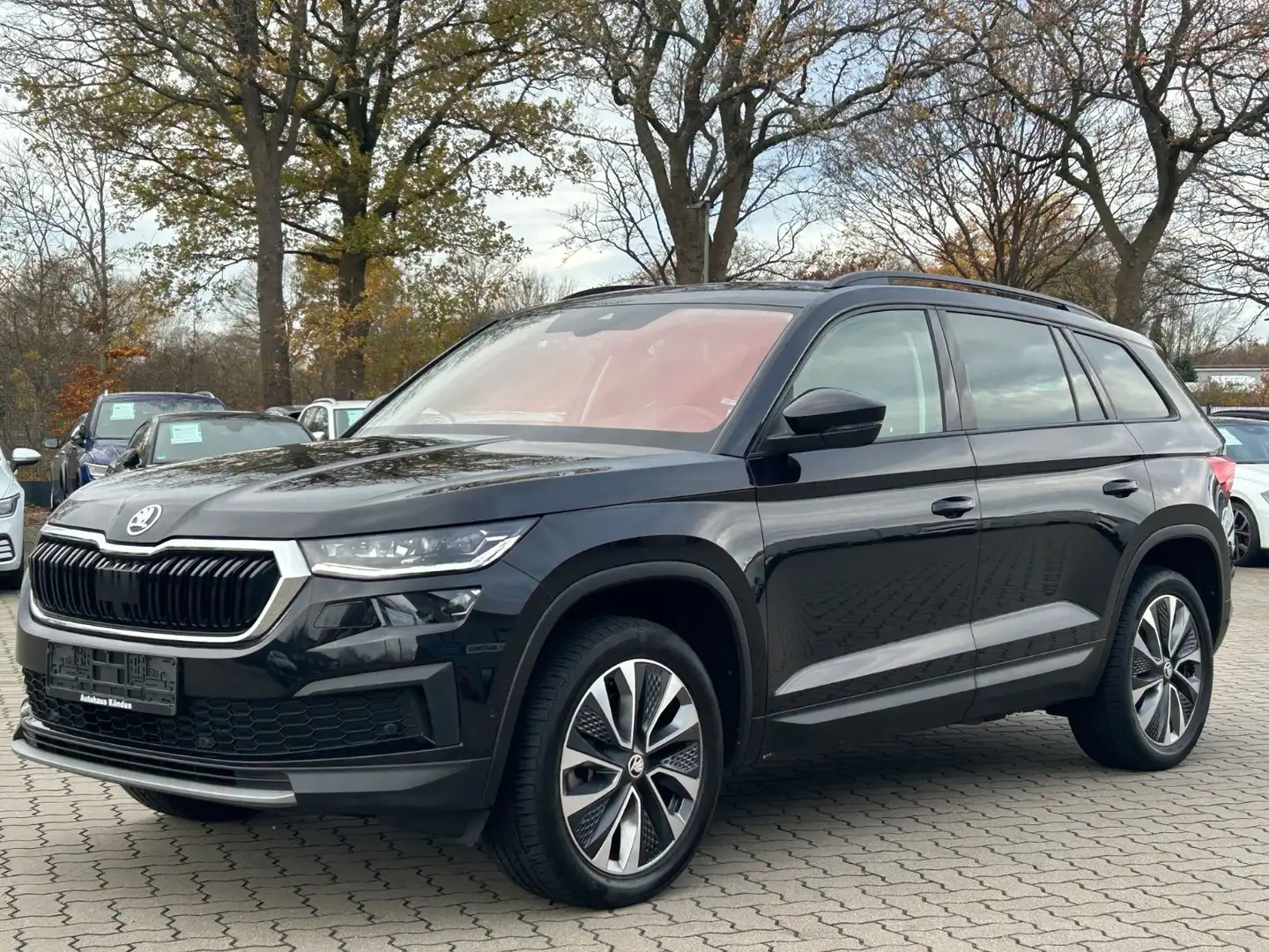 Skoda Kodiaq 2.0 TSI 4x4 °VC°ACC°R-Kamera° Schwarz - 1