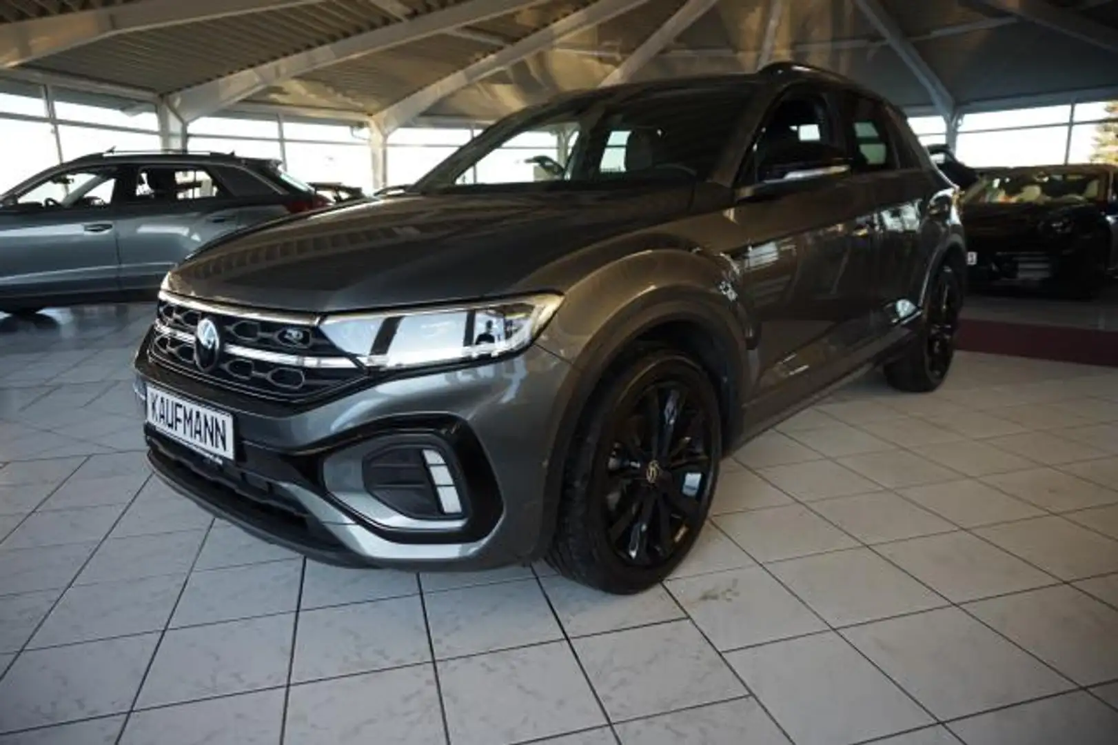 Volkswagen T-Roc T-ROC 1,5 TSI DSG R-LINE BLACK NAVI KAMERA 18" Grau - 2