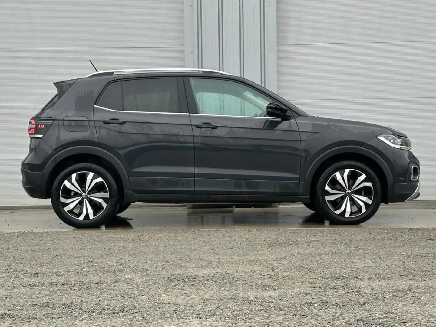Volkswagen T-Cross CARAT TSI 110 DSG7 Gris - 2