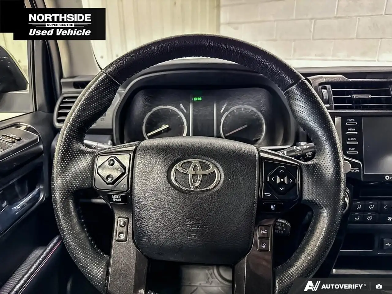 Toyota 4-Runner снимка Toyota 4-Runner