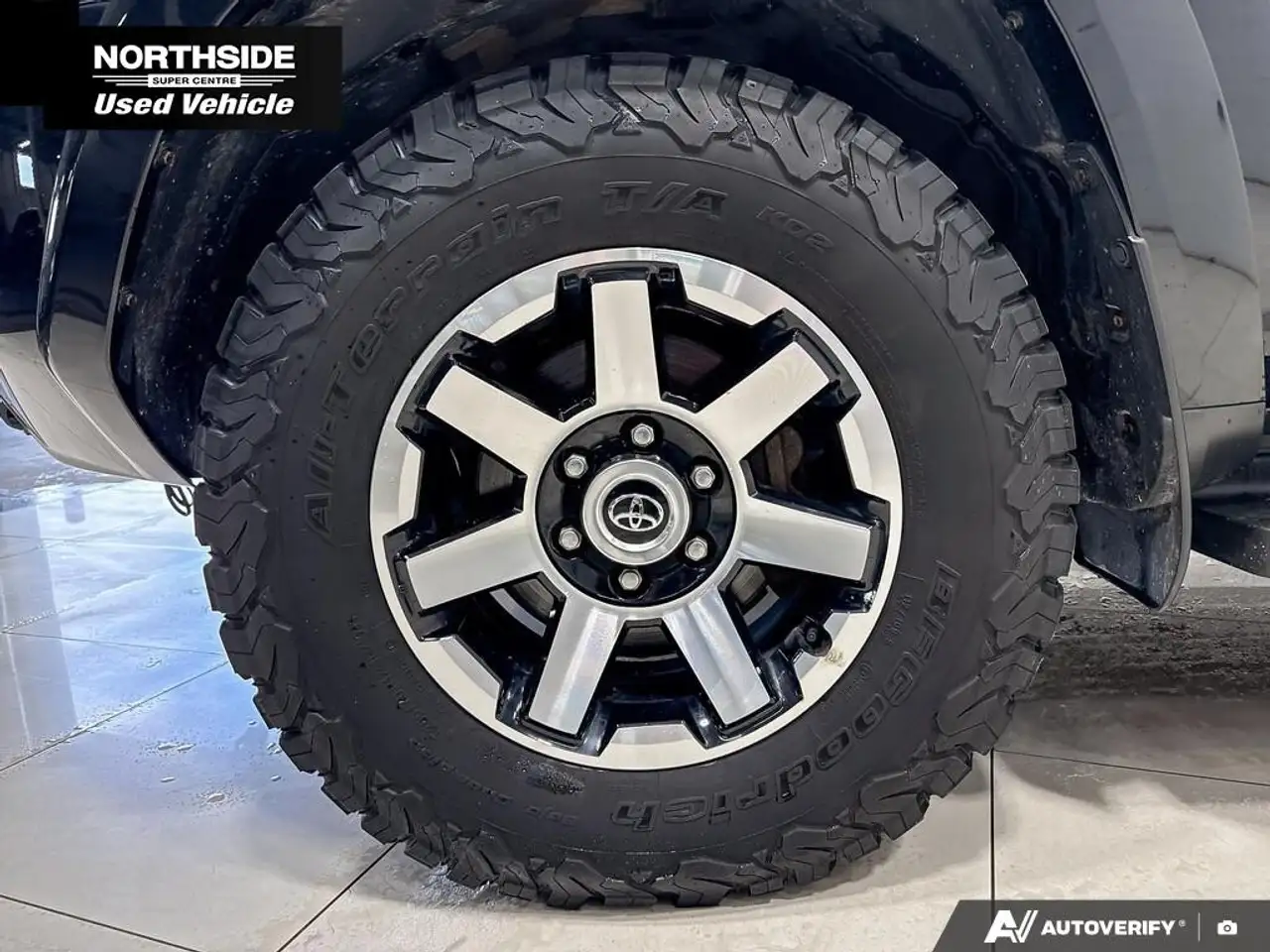Toyota 4-Runner снимка Toyota 4-Runner