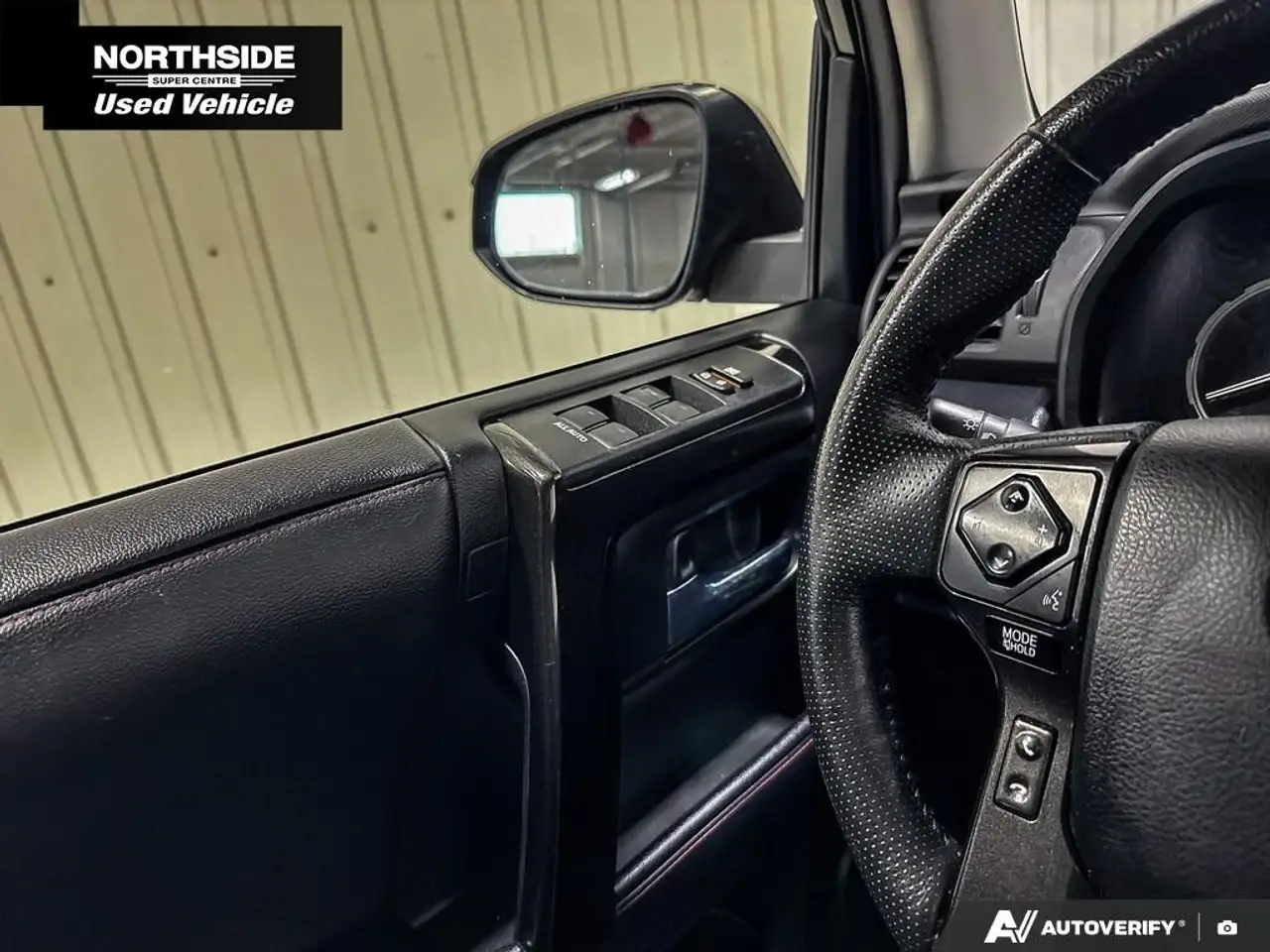 Toyota 4-Runner снимка Toyota 4-Runner