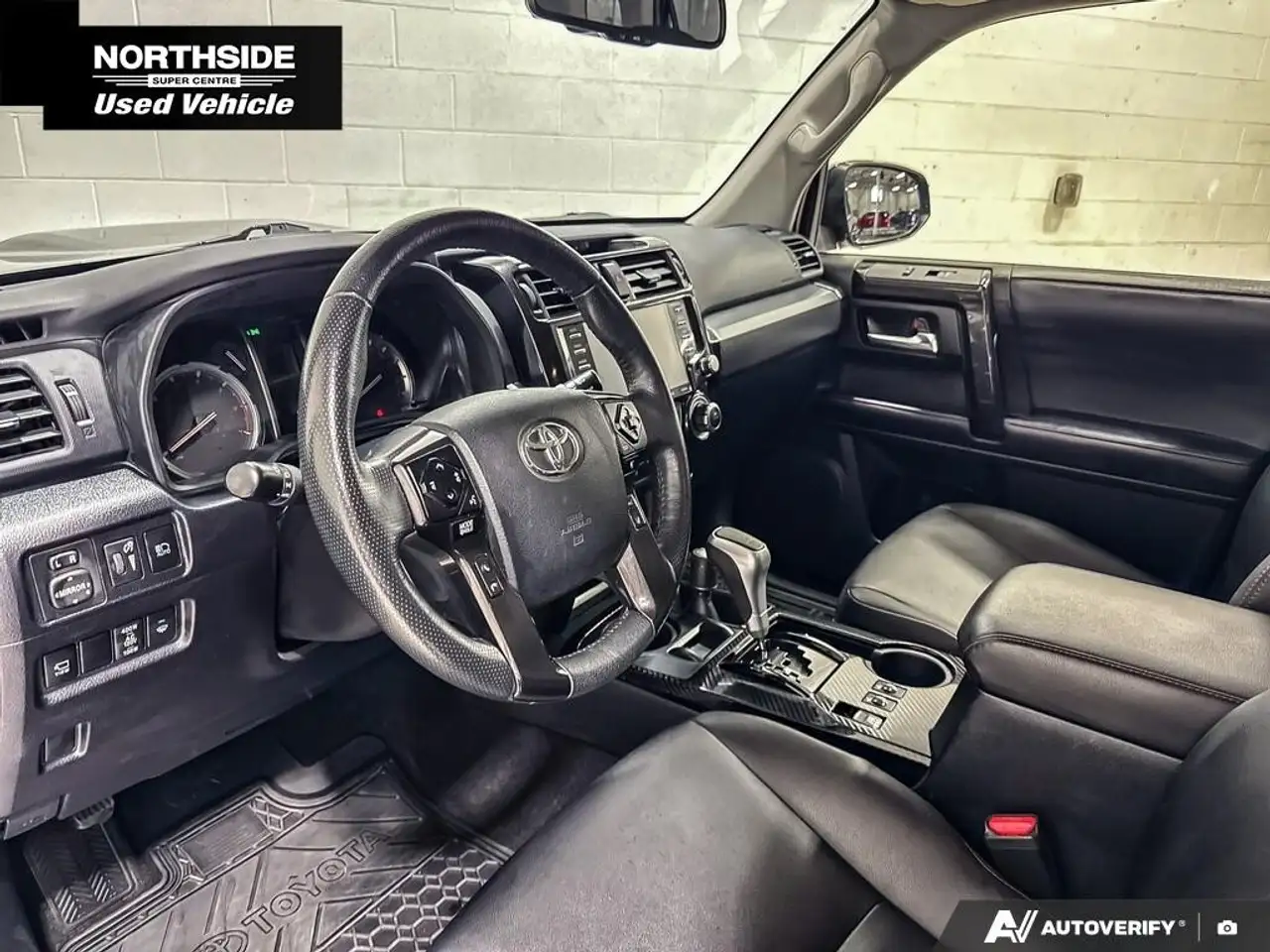 Toyota 4-Runner снимка Toyota 4-Runner