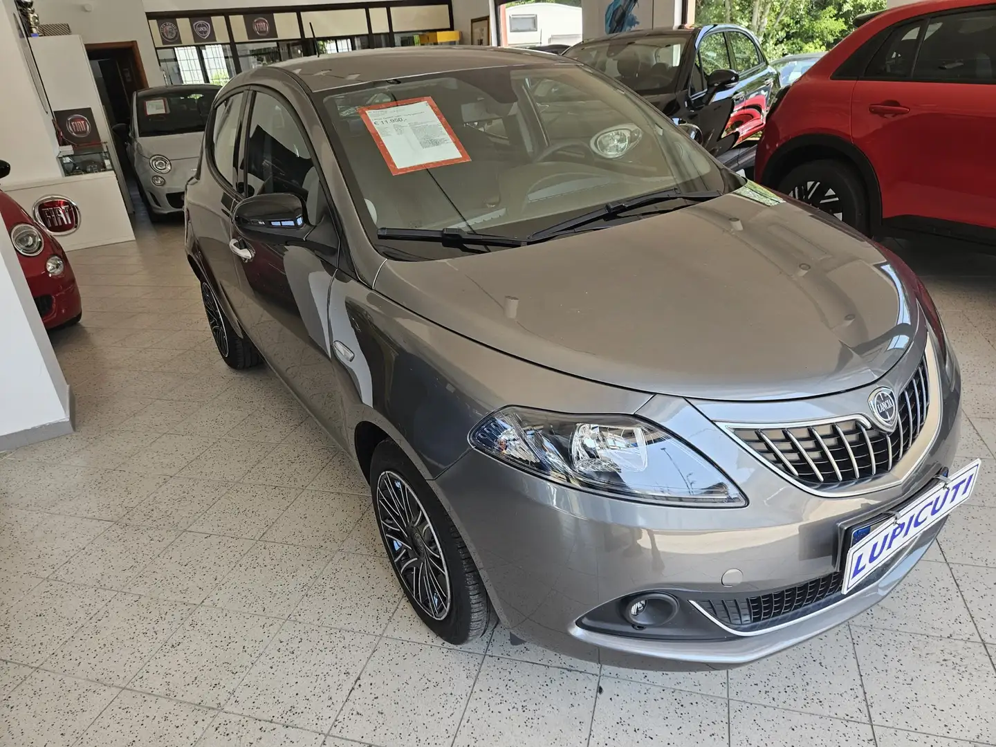 Lancia Ypsilon Ypsilon 1.0 firefly hybrid Gold s Gris - 2