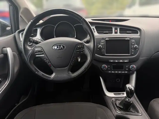 Kia Ceed view 11