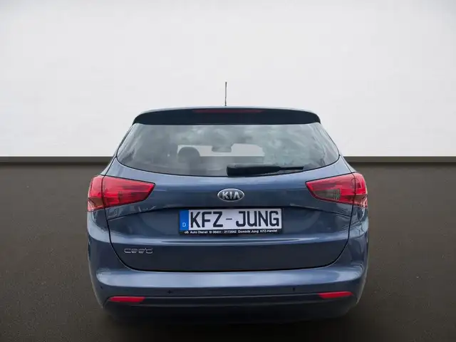 Kia Ceed view 4