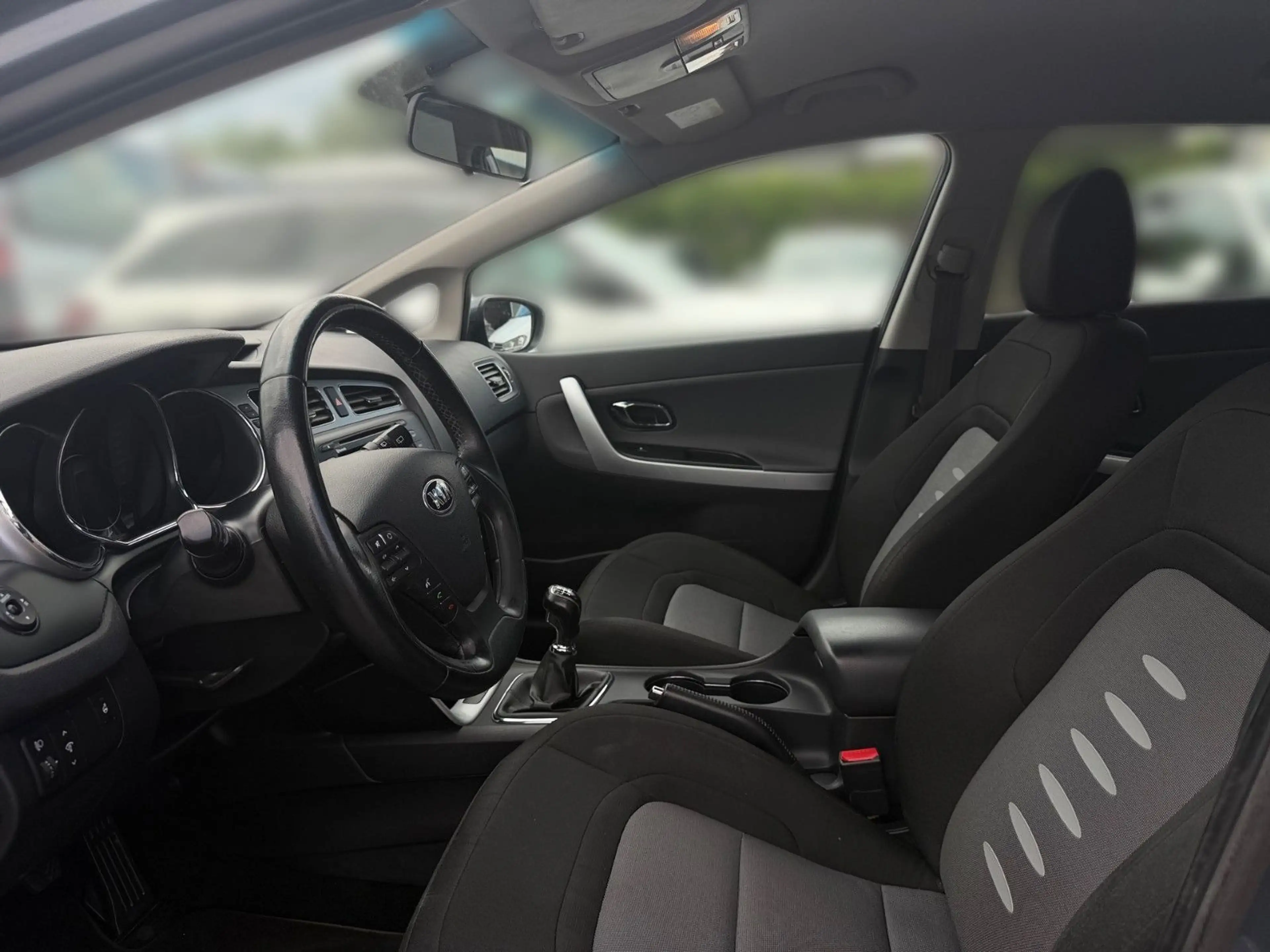 Kia Ceed / cee'd Ceed Sportswagon FIFA World Cup Edition — photo 9
