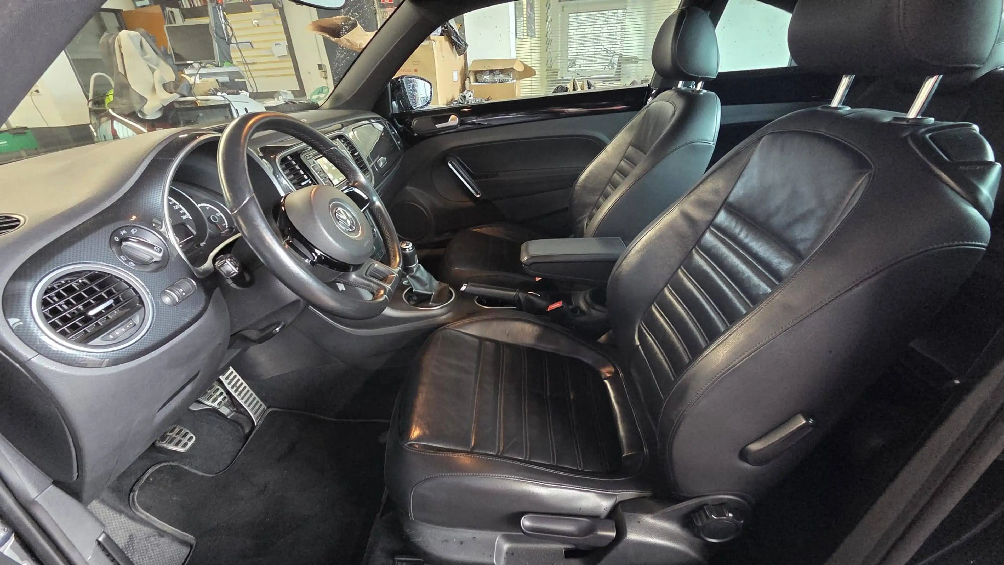 Volkswagen Beetle 1,4 Sport — photo 5