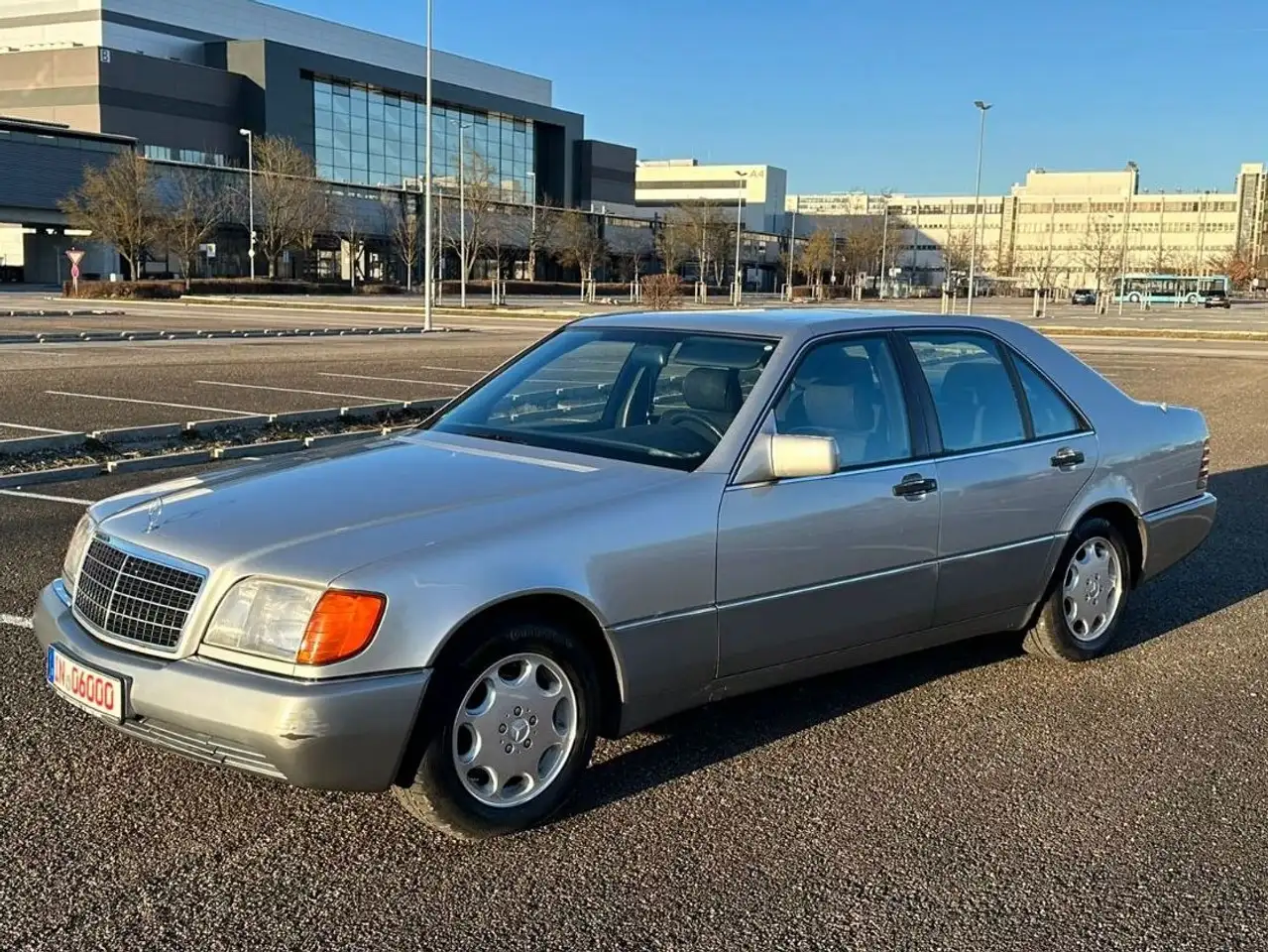 Mercedes-Benz 300