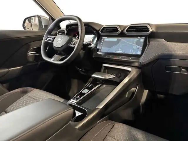 MG ZS view 15