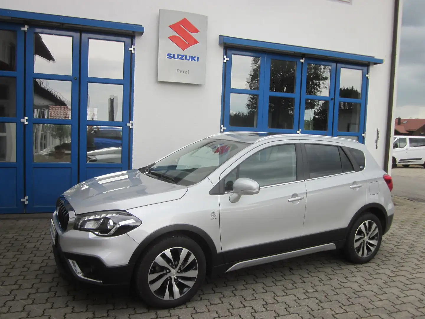 Suzuki SX4 S-Cross 1.4 Boosterjet Allgrip Automatik Comfort+ Argent - 1