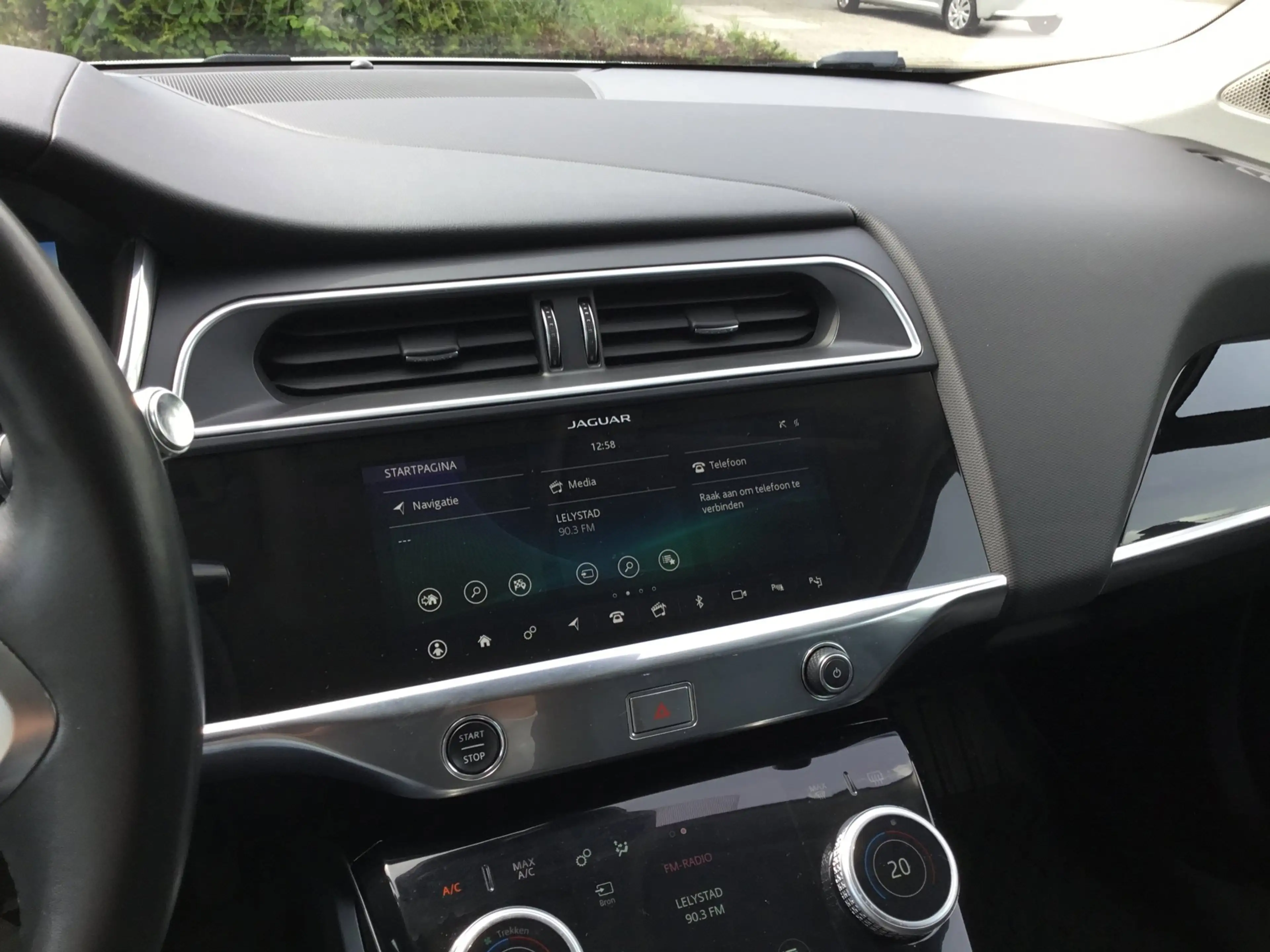 Jaguar I-Pace EV400 S 90 kWh — photo 12