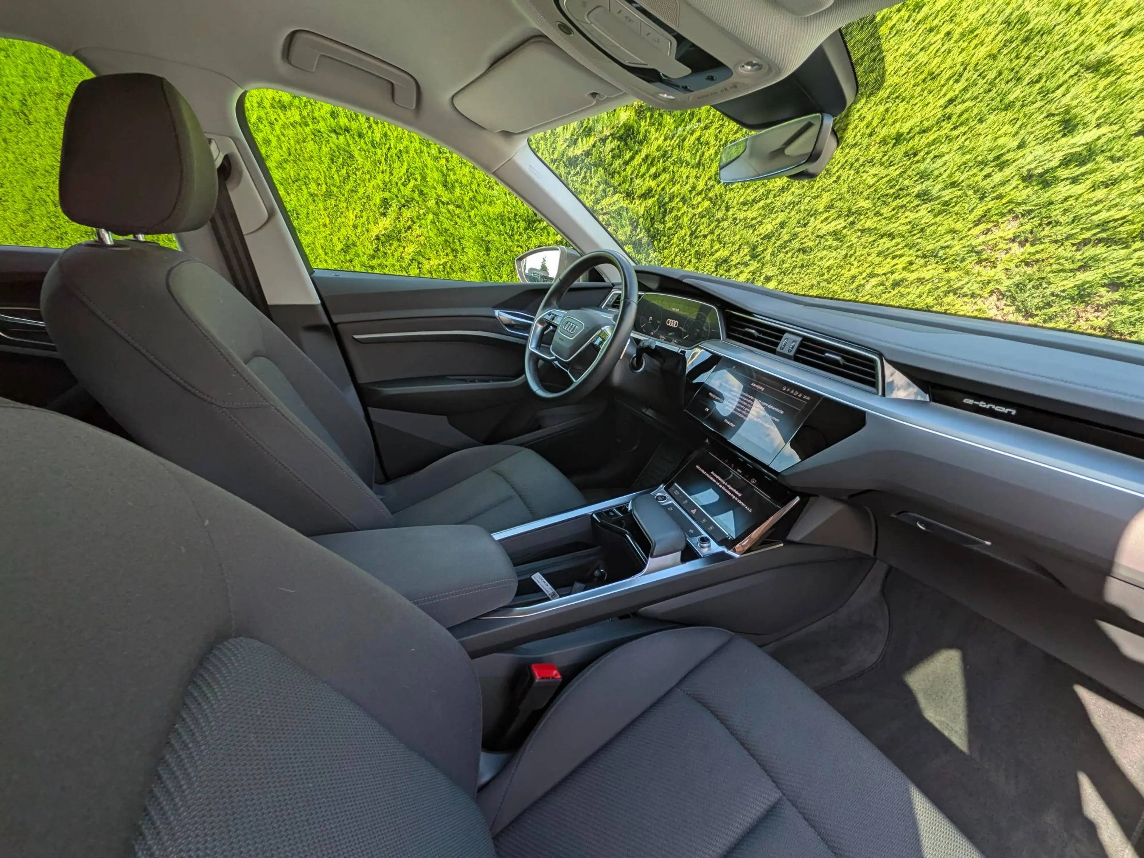 Audi Q8 e-tron (Q8) Trekhaak - camera - quattro - luchtvering — photo 4