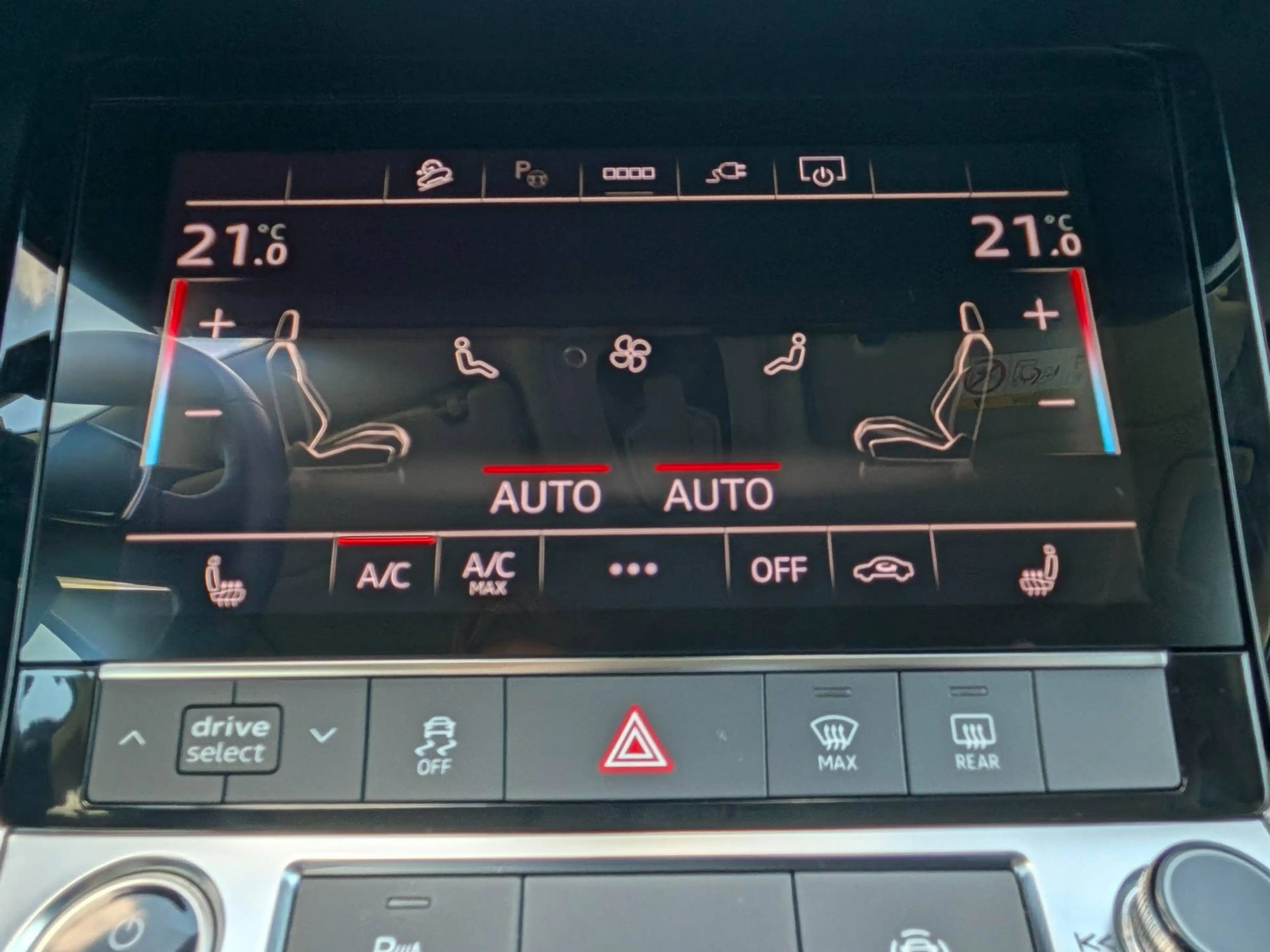 Audi Q8 e-tron (Q8) Trekhaak - camera - quattro - luchtvering — photo 6