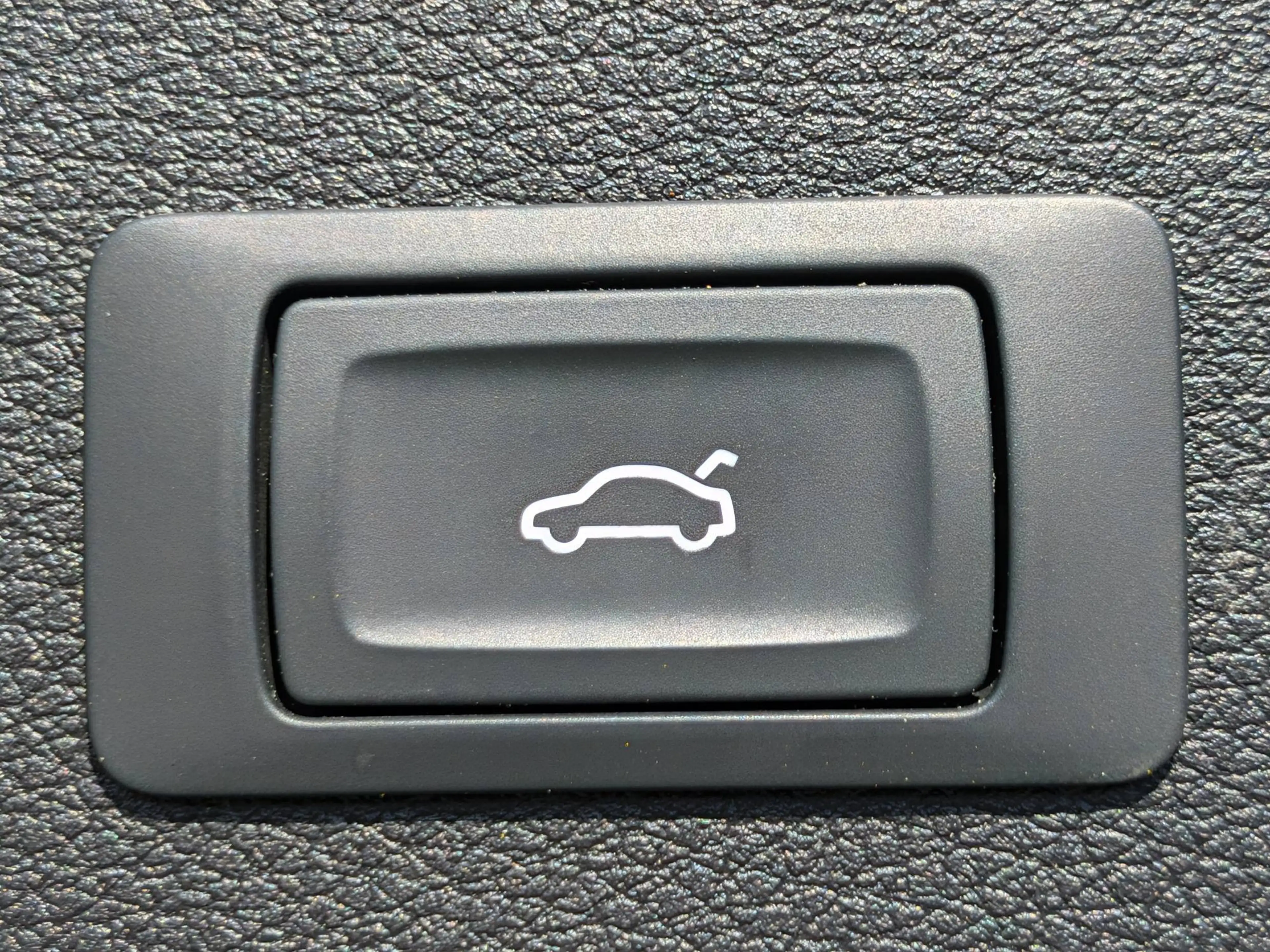 Audi Q8 e-tron (Q8) Trekhaak - camera - quattro - luchtvering — photo 9