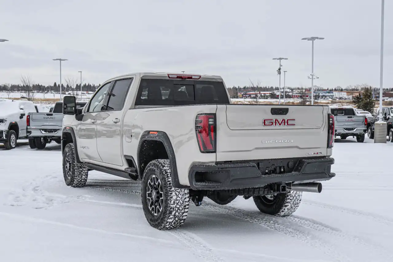 GMC Sierra 2500HD снимка GMC Sierra 2500HD