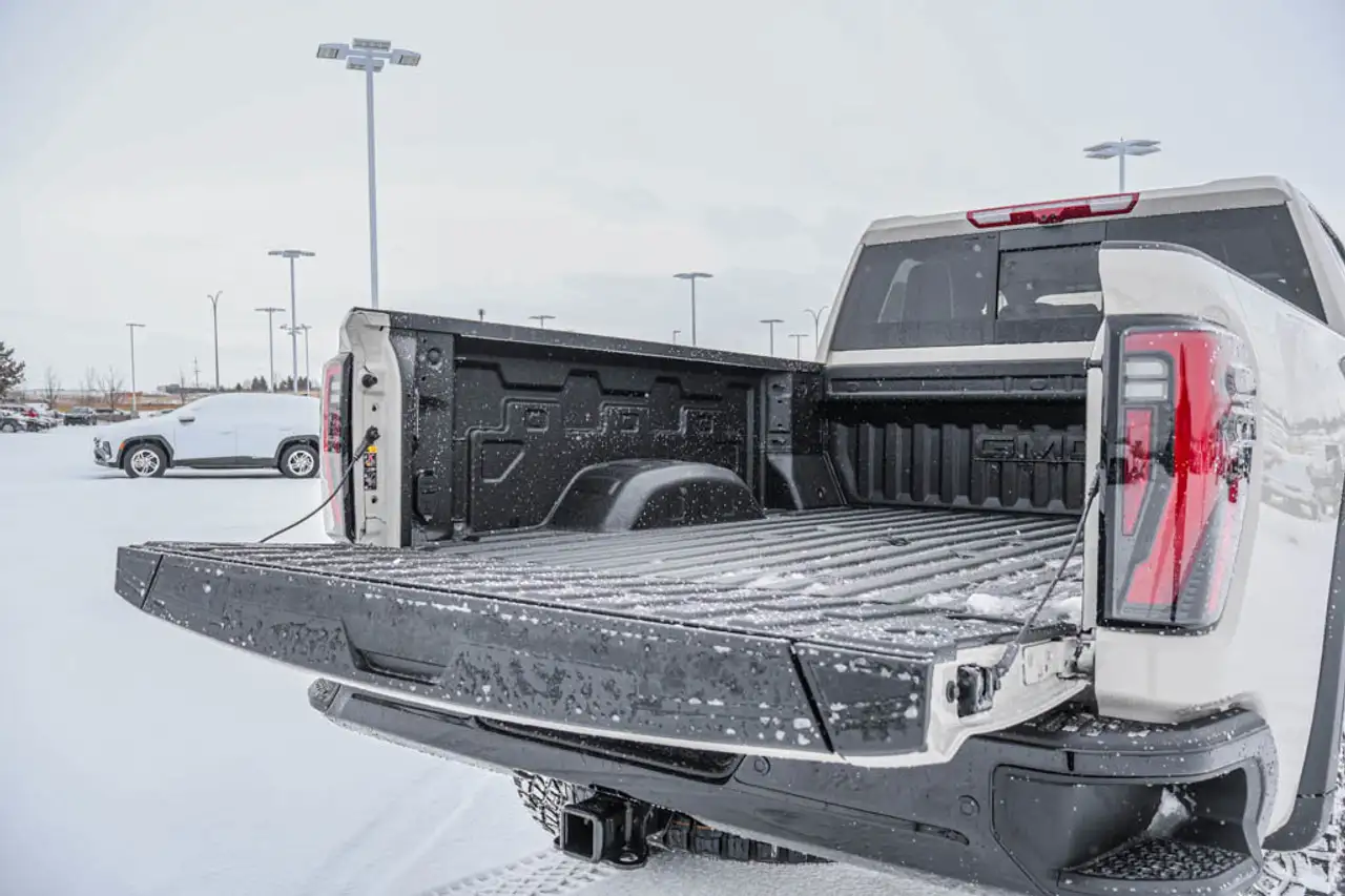GMC Sierra 2500HD снимка GMC Sierra 2500HD
