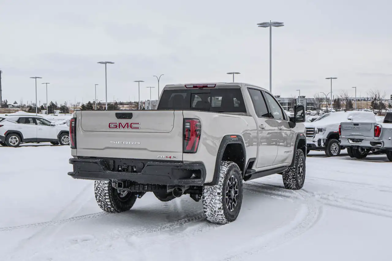 GMC Sierra 2500HD снимка GMC Sierra 2500HD