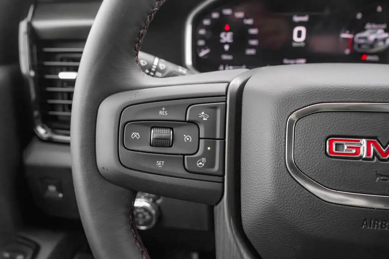 GMC Sierra 2500HD снимка GMC Sierra 2500HD